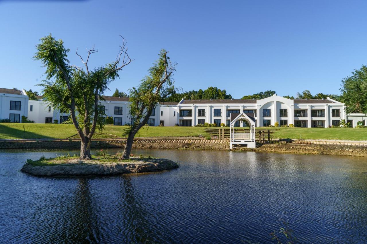 Lord Charles Hotel Somerset West Exterior photo